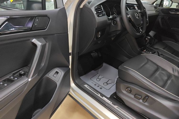 Used Volkswagen Tiguan L 2018 330TSI Automatic Two-Wheel Drive Flagship Edition Driver Seat