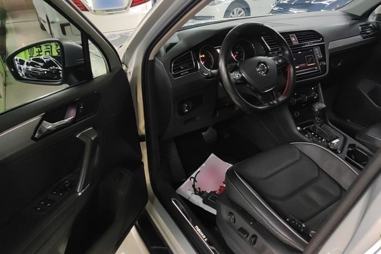 Used Volkswagen Tiguan L 2018 380TSI Automatic All-Wheel Drive Flagship Edition Driver Seat