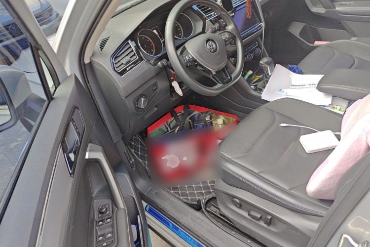 Used Volkswagen Tiguan L 2018 330TSI Automatic Two-Wheel Drive Comfort Edition Driver Seat