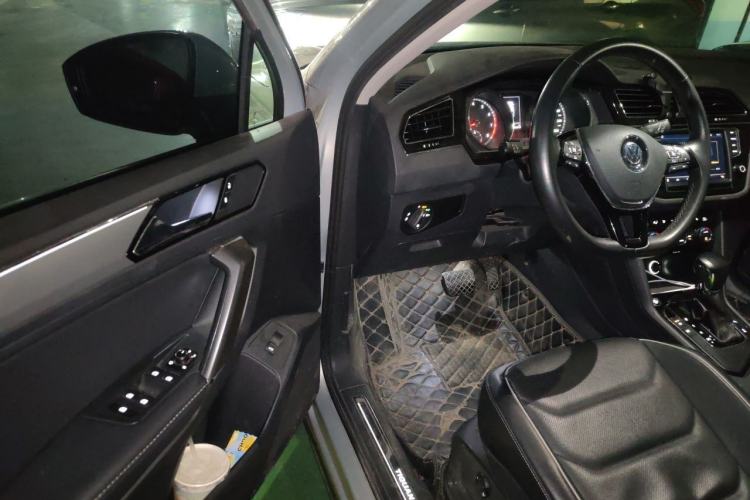 Used Volkswagen Tiguan L 2018 330TSI Automatic Two-Wheel Drive Flagship Edition Driver Seat