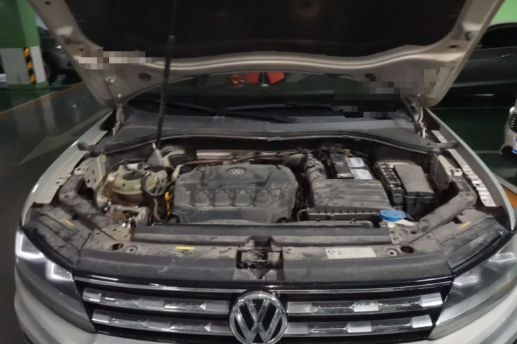 Used Volkswagen Tiguan L 2018 330TSI Automatic Two-Wheel Drive Luxury Edition Engine Bay