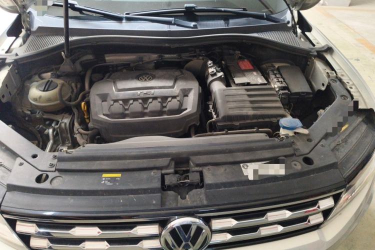 Used Volkswagen Tiguan L 2018 330TSI Automatic Two-Wheel Drive Luxury Edition Engine Bay