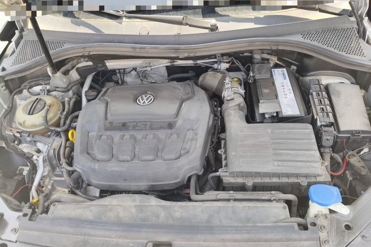 Used Volkswagen Tiguan L 2018 Facelift 330TSI Automatic Two-Wheel Drive Luxury Edition Engine Bay