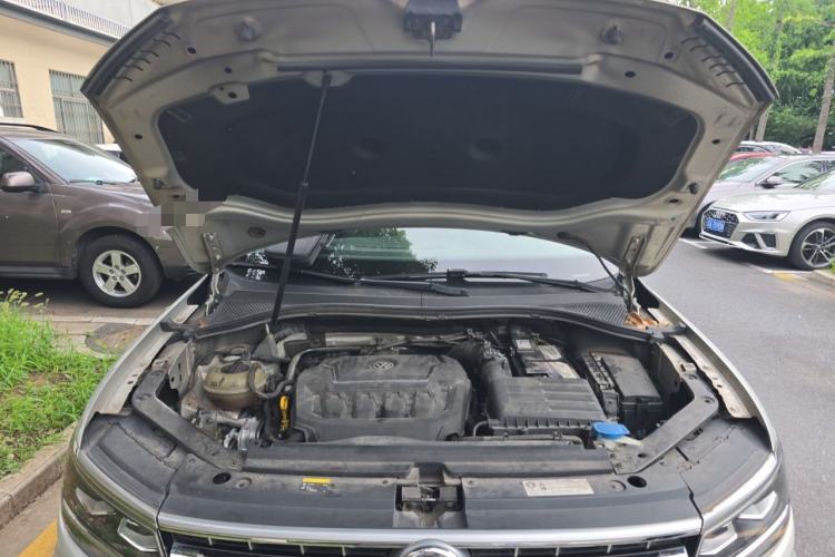 Used Volkswagen Tiguan L 2018 330TSI Automatic Two-Wheel Drive Flagship Edition Engine Bay