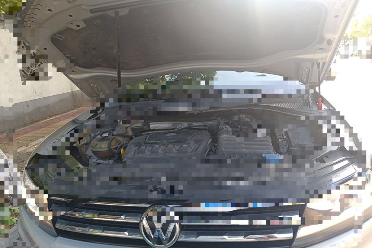 Used Volkswagen Tiguan L 2018 330TSI Automatic Two-Wheel Drive Luxury Edition Engine Bay