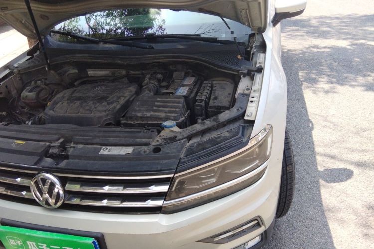 Used Volkswagen Tiguan L 2018 330TSI Automatic Two-Wheel Drive Luxury Edition Engine Bay Left