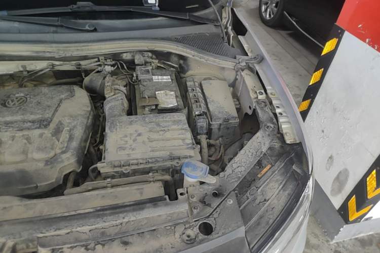 Used Volkswagen Tiguan L 2018 Revised Version 330TSI Automatic Two-Wheel Drive Comfort Edition Engine Bay Left