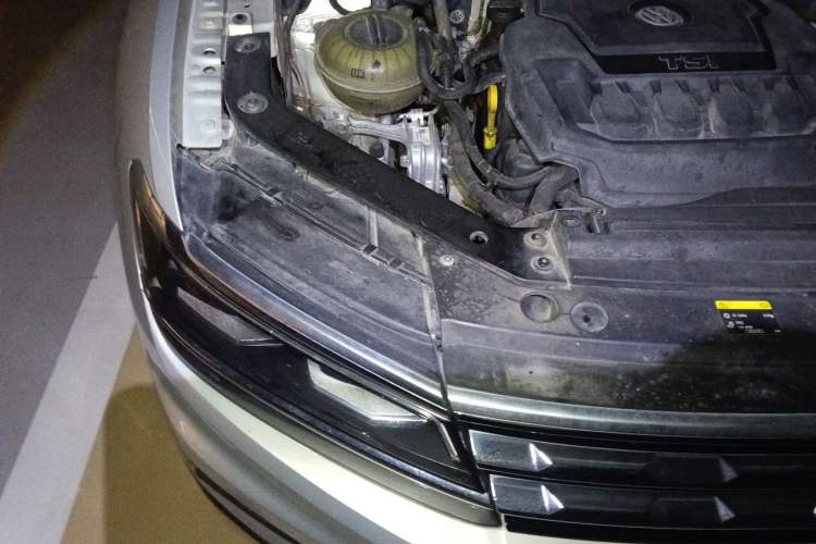 Used Volkswagen Tiguan L 2018 330TSI Automatic Two-Wheel Drive Flagship Edition Engine Bay Right