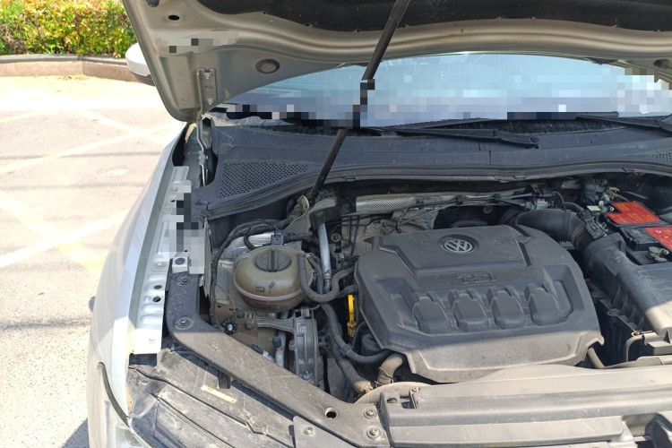 Used Volkswagen Tiguan L 2018 330TSI Automatic Two-Wheel Drive Luxury Edition Engine Bay Right