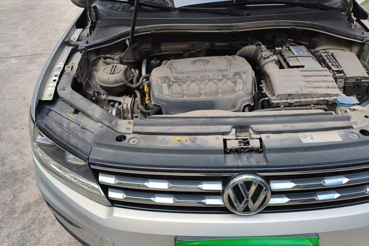 Used Volkswagen Tiguan L 2018 Revised Version 330TSI Automatic Two-Wheel Drive Comfort Edition Engine Bay Right