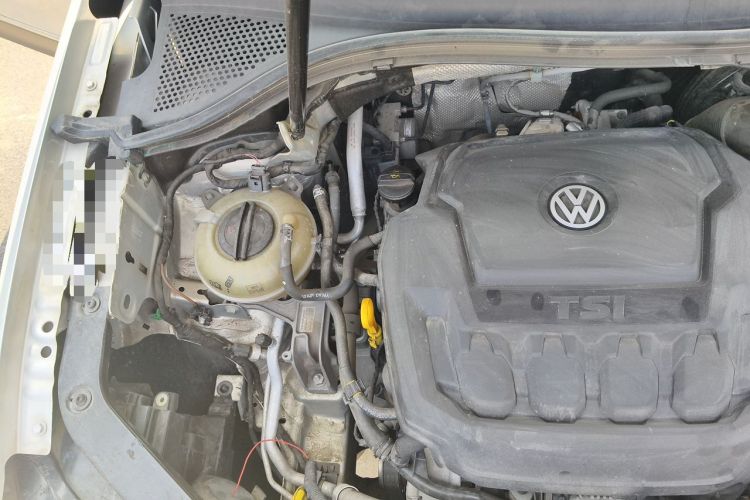 Used Volkswagen Tiguan L 2018 Facelift 330TSI Automatic Two-Wheel Drive Luxury Edition Engine Bay Right
