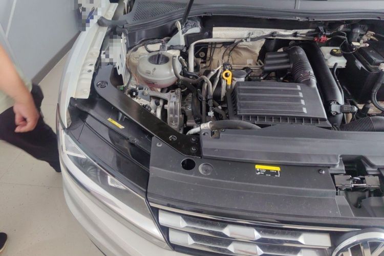 Used Volkswagen Tiguan L 2018 280TSI Automatic Two-Wheel Drive Comfort Edition Engine Bay Right