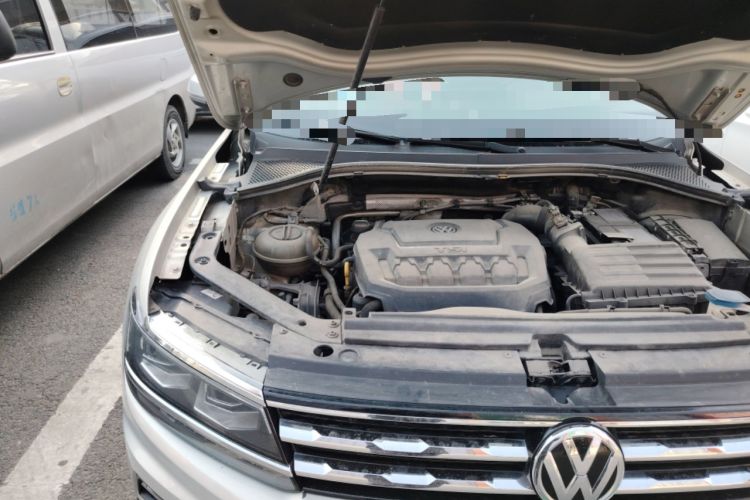 Used Volkswagen Tiguan L 2018 Facelift 330TSI Automatic Two-Wheel Drive Luxury Edition Engine Bay Right