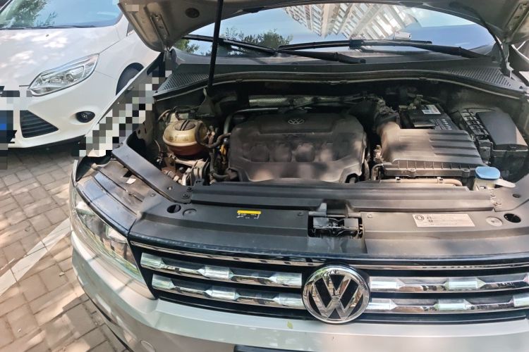 Used Volkswagen Tiguan L 2018 Facelift 330TSI Automatic Two-Wheel Drive Luxury Edition Engine Bay Right