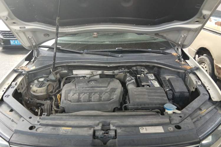 Used Volkswagen Tiguan L 2018 Facelift 330TSI Automatic Two-Wheel Drive Luxury Edition Engine Bay