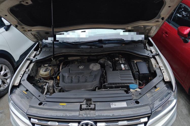 Used Volkswagen Tiguan L 2018 330TSI Automatic Two-Wheel Drive Luxury Edition Engine Bay