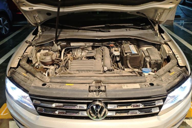 Used Volkswagen Tiguan L 2018 280TSI Automatic Two-Wheel Drive Comfort Edition Engine Bay