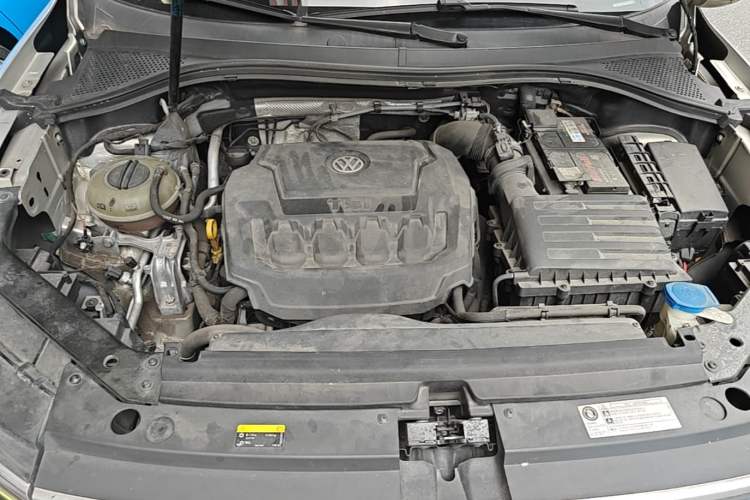 Used Volkswagen Tiguan L 2018 330TSI Automatic Two-Wheel Drive Flagship Edition Engine Bay