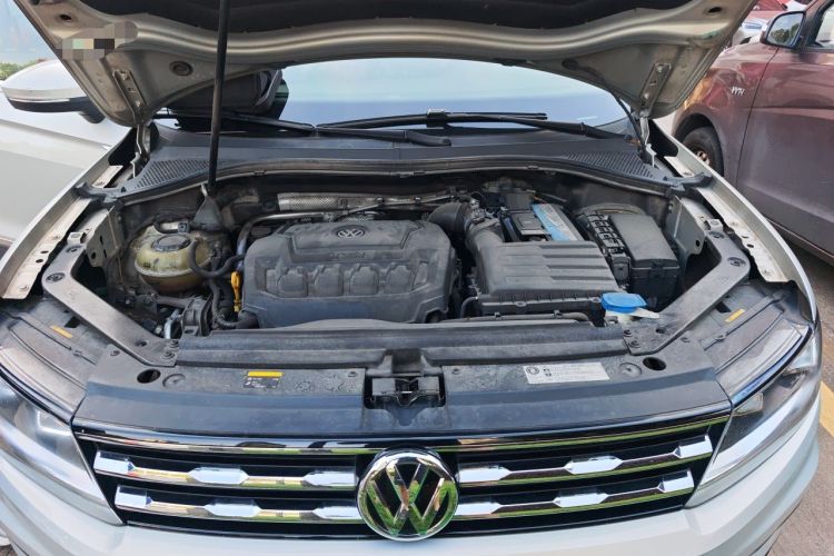 Used Volkswagen Tiguan L 2018 330TSI Automatic Two-Wheel Drive Comfort Edition Engine Bay