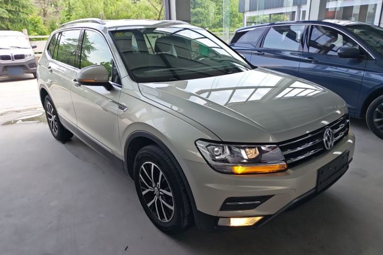 Used Volkswagen Tiguan L 2018 Revised Version 330TSI Automatic Two-Wheel Drive Comfort Edition Exterior 1