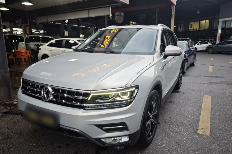 Used Volkswagen Tiguan L 2018 330TSI Automatic Two-Wheel Drive Flagship Edition Exterior 2