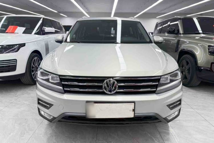 Used Volkswagen Tiguan L 2018 330TSI Automatic Two-Wheel Drive Luxury Edition Exterior 3