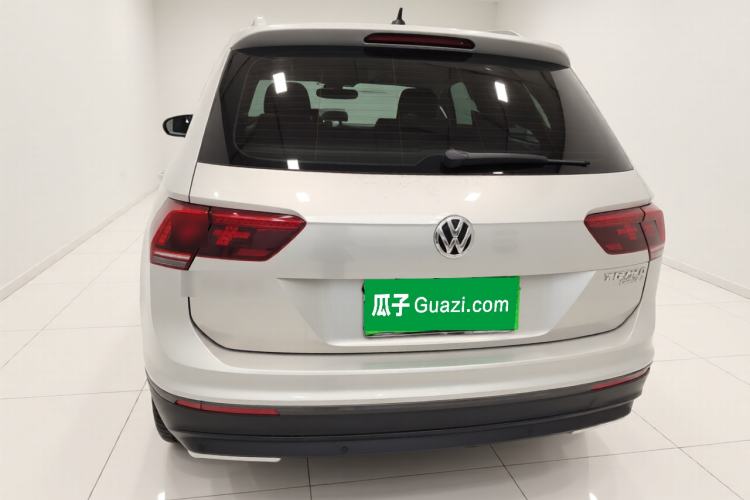Used Volkswagen Tiguan L 2018 380TSI Automatic All-Wheel Drive Luxury Edition Exterior 4