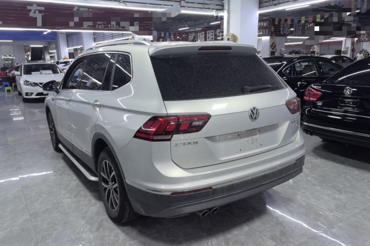 Used Volkswagen Tiguan L 2018 330TSI Automatic Two-Wheel Drive Luxury Edition Exterior 4