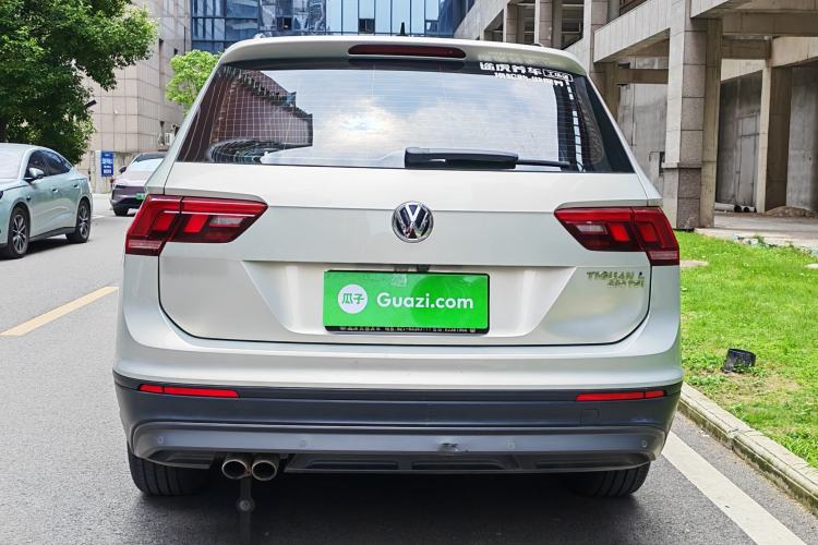Used Volkswagen Tiguan L 2018 Revised Version 330TSI Automatic Two-Wheel Drive Trendy Edition Exterior 5