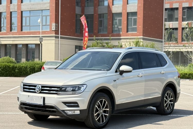 Used Volkswagen Tiguan L 2018 330TSI Automatic Two-Wheel Drive Luxury Edition Exterior 5