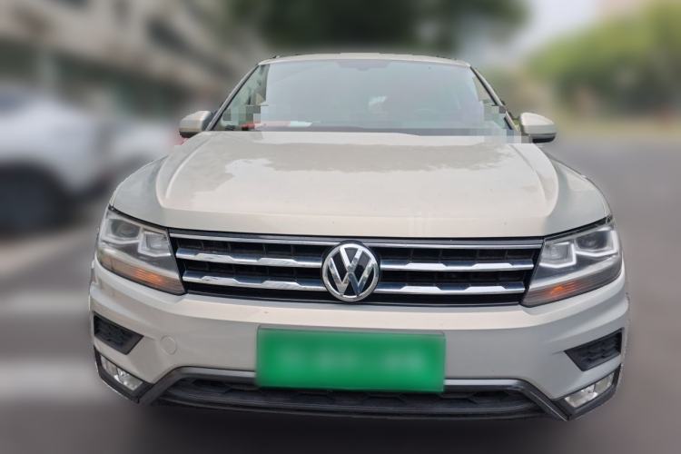 Used Volkswagen Tiguan L 2018 Revised Version 330TSI Automatic Two-Wheel Drive Trendy Edition Front