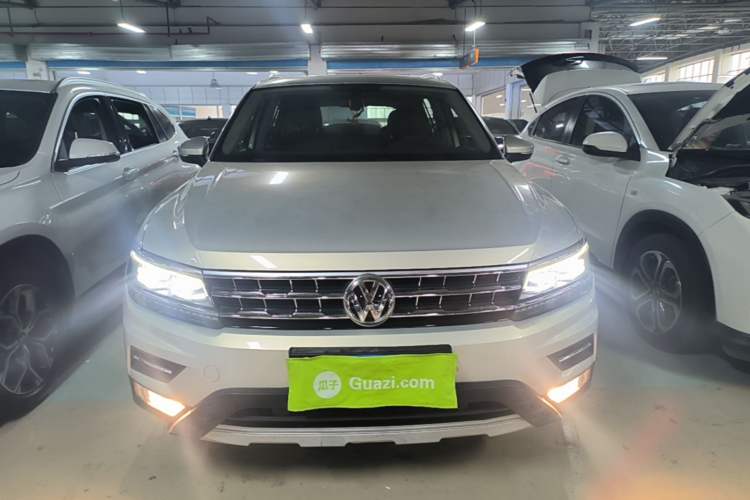 Used Volkswagen Tiguan L 2018 380TSI Automatic All-Wheel Drive Luxury Edition Front