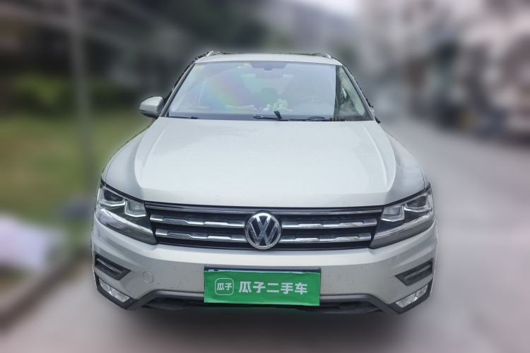 Used Volkswagen Tiguan L 2018 Facelift 330TSI Automatic Two-Wheel Drive Luxury Edition Front