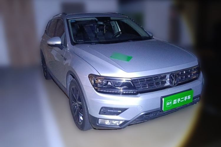 Used Volkswagen Tiguan L 2018 330TSI Automatic Two-Wheel Drive Flagship Edition Front Right 45 Deg