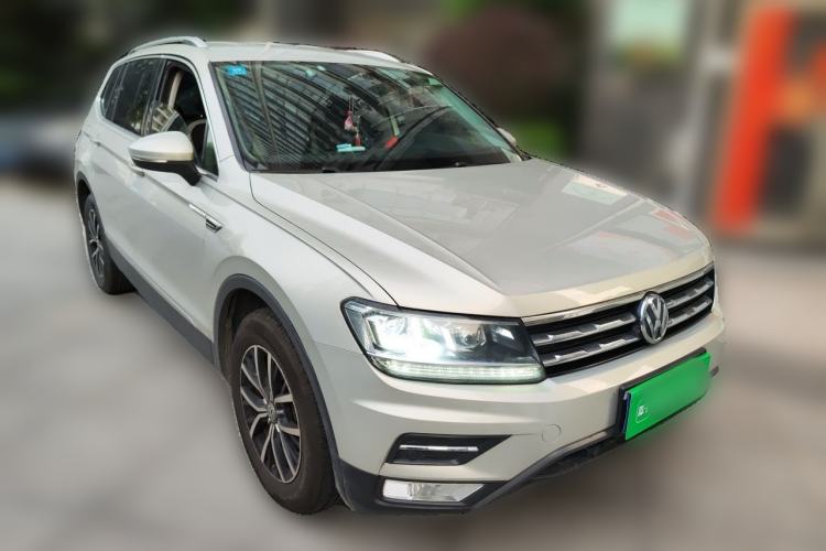 Used Volkswagen Tiguan L 2018 Revised Version 330TSI Automatic Two-Wheel Drive Comfort Edition Front Right 45 Deg