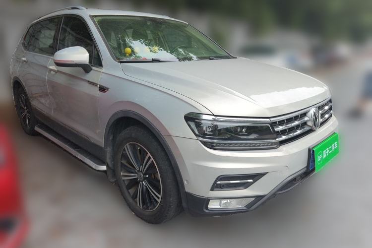 Used Volkswagen Tiguan L 2018 Revised 330TSI Automatic Two-Wheel Drive Flagship Edition Front Right 45 Deg