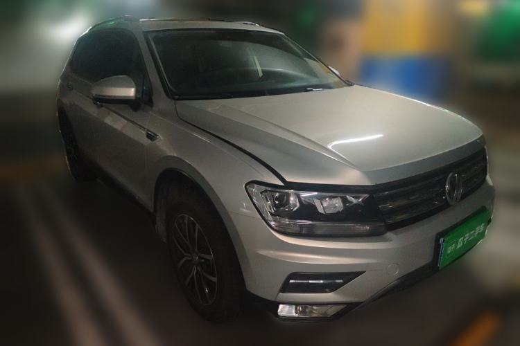Used Volkswagen Tiguan L 2018 Facelift 330TSI Automatic Two-Wheel Drive Luxury Edition Front Right 45 Deg