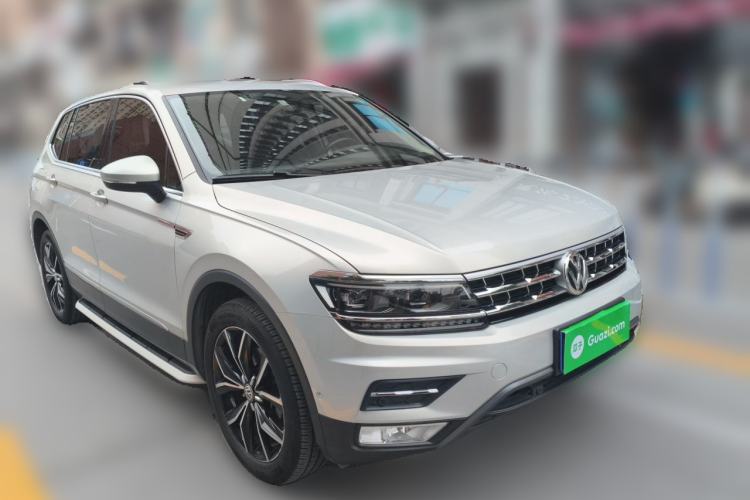 Used Volkswagen Tiguan L 2018 330TSI Automatic Two-Wheel Drive Flagship Edition Front Right 45 Deg