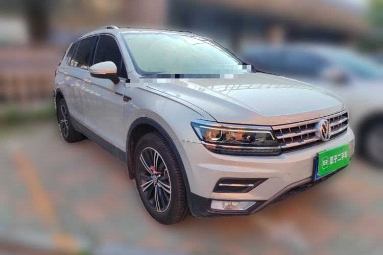 Used Volkswagen Tiguan L 2018 Revised Version 380TSI Automatic All-Wheel Drive Luxury Edition Front Right 45 Deg