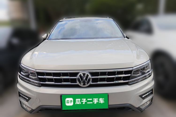 Used Volkswagen Tiguan L 2018 380TSI Automatic All-Wheel Drive Luxury Edition Front