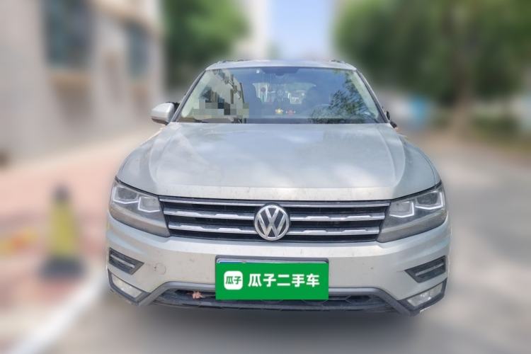 Used Volkswagen Tiguan L 2018 Facelift 330TSI Automatic Two-Wheel Drive Luxury Edition Front