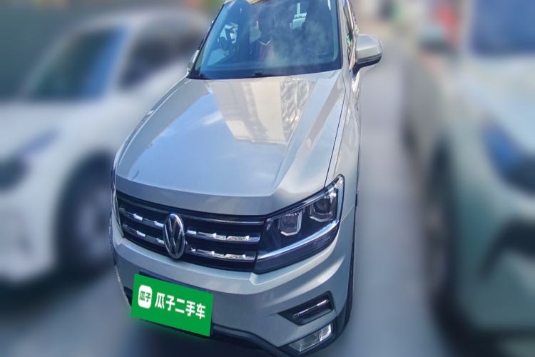 Used Volkswagen Tiguan L 2018 330TSI Automatic Two-Wheel Drive Comfort Edition Front