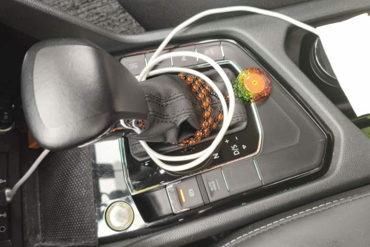 Used Volkswagen Tiguan L 2018 330TSI Automatic Two-Wheel Drive Flagship Edition Gear Lever