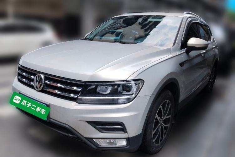Used Volkswagen Tiguan L 2018 330TSI Automatic Two-Wheel Drive Luxury Edition Guazi used car, China used car export, Used car for sale, Used  cars, Cheapest cars for sale