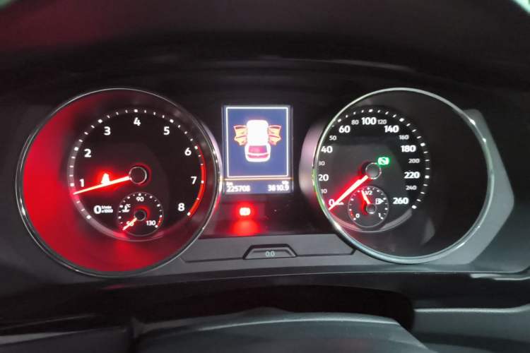 Used Volkswagen Tiguan L 2018 330TSI Automatic Two-Wheel Drive Luxury Edition Instrument Cluster