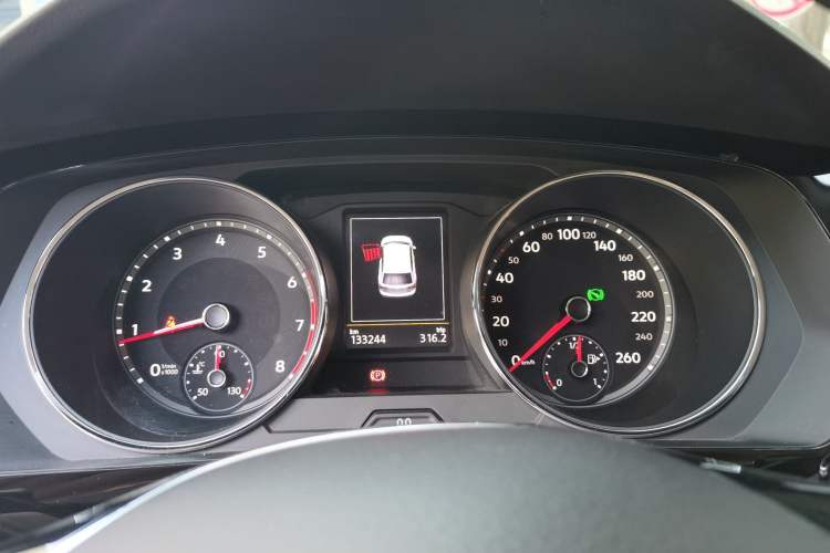 Used Volkswagen Tiguan L 2018 380TSI Automatic All-Wheel Drive Luxury Edition Instrument Cluster