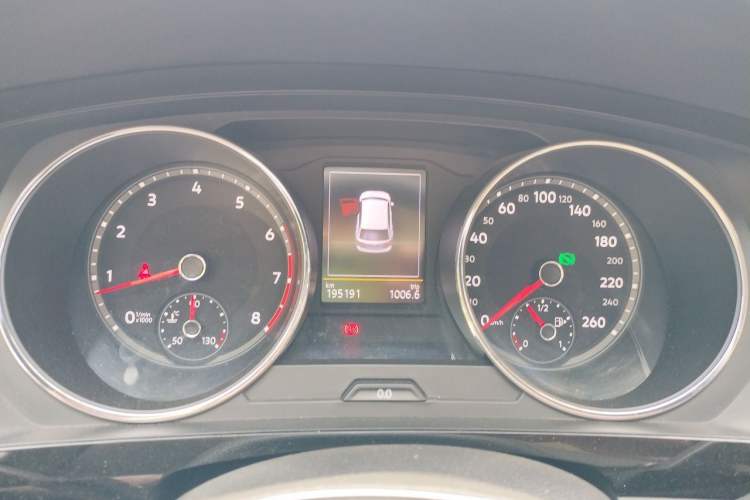 Used Volkswagen Tiguan L 2018 Facelift 330TSI Automatic Two-Wheel Drive Luxury Edition Instrument Cluster