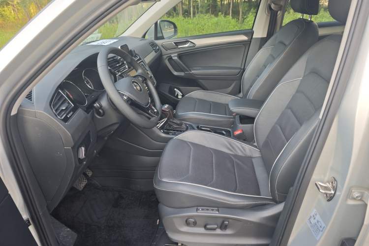Used Volkswagen Tiguan L 2018 Revised Version 380TSI Automatic All-Wheel Drive Flagship Edition Interior 1