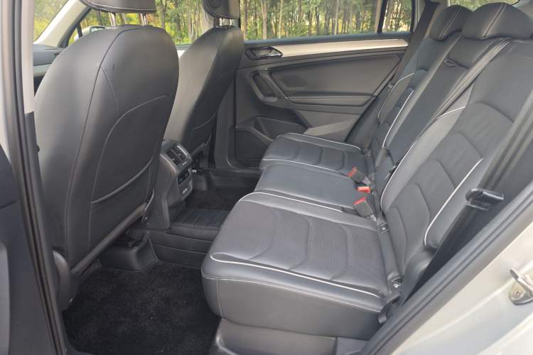 Used Volkswagen Tiguan L 2018 Revised Version 380TSI Automatic All-Wheel Drive Flagship Edition Interior 2