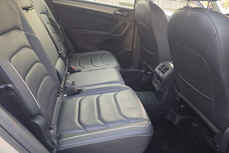 Used Volkswagen Tiguan L 2018 Revised Version 380TSI Automatic All-Wheel Drive Flagship Edition Interior 3